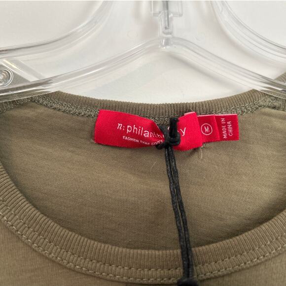 NWT n:philanthropy Crew Neck Ruched Side T-Shirt, Army Green, Women’s Medium - Picture 3 of 6